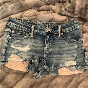 AMERICAN EAGLE SUPER STRETCH SHORTS *SIZE 2*